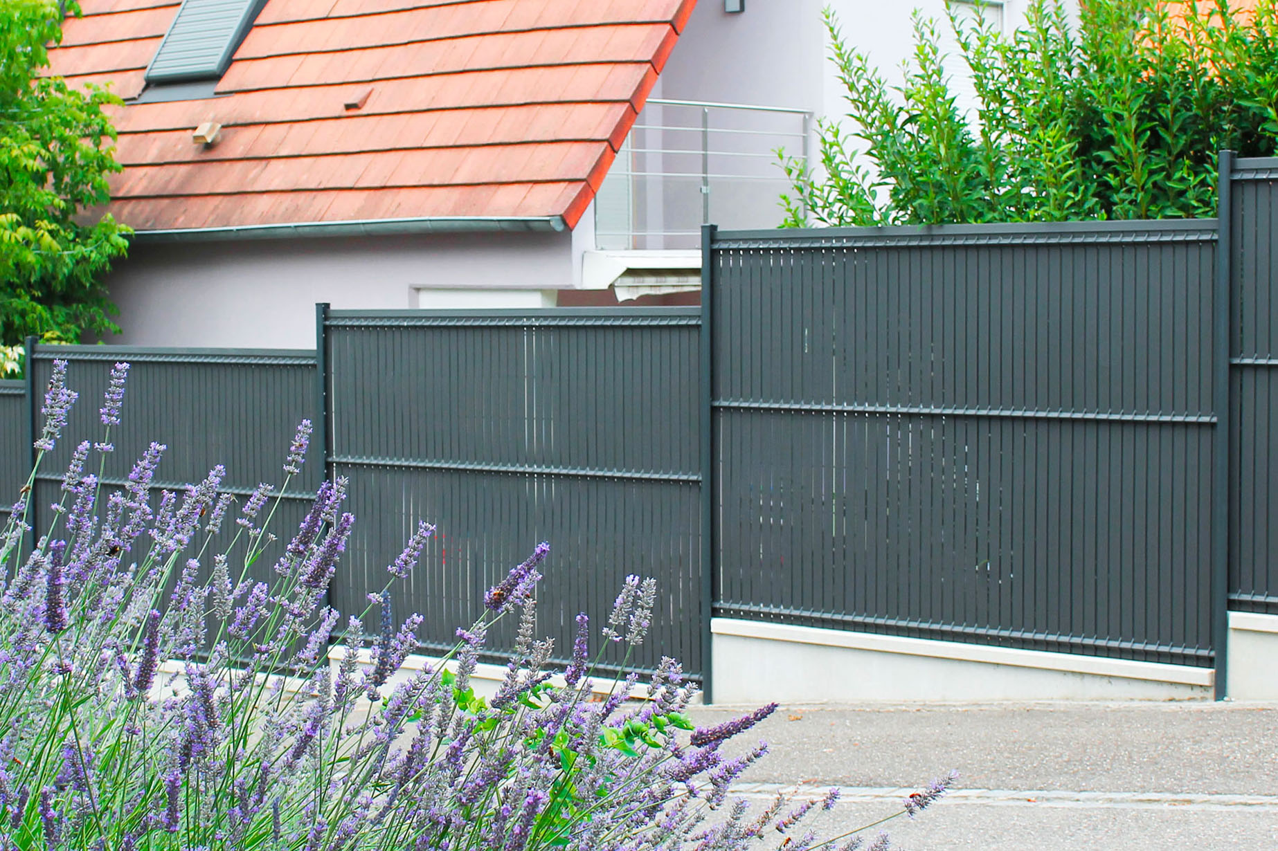 UND-GF009-3D PVC Fence Panels